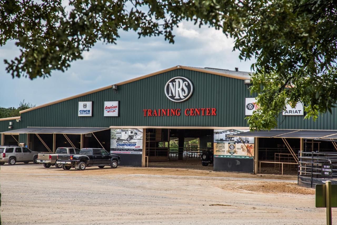 Hotel NRS Event Center&Guest Ranch à Decatur Extérieur photo
