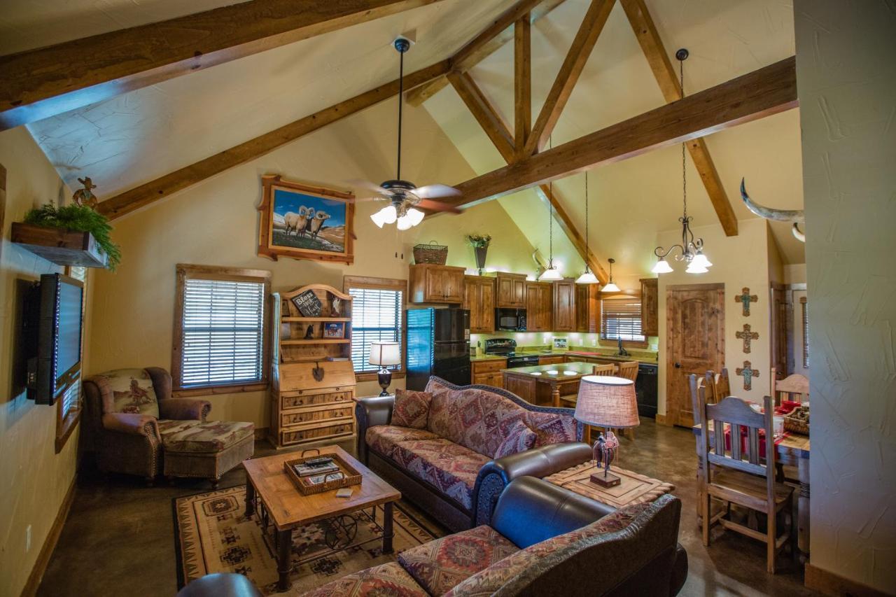Hotel NRS Event Center&Guest Ranch à Decatur Extérieur photo